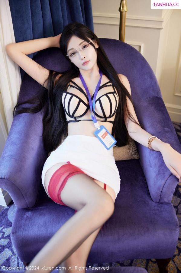   [XiuRen]高清写真图 2024.08.22 No.9049 智恩baby 黑丝美腿第23张图片